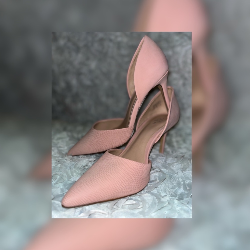 💕NEW Light Pink Heels